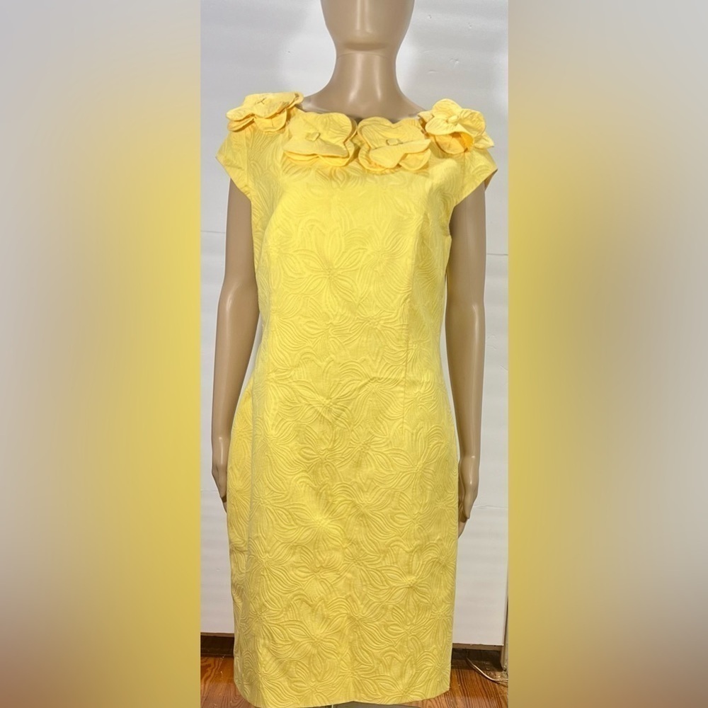 SD COLLECTION YELLOW DRESS WITH YELLOW FLOWERS SIZE 14 - Picture 2 of 8